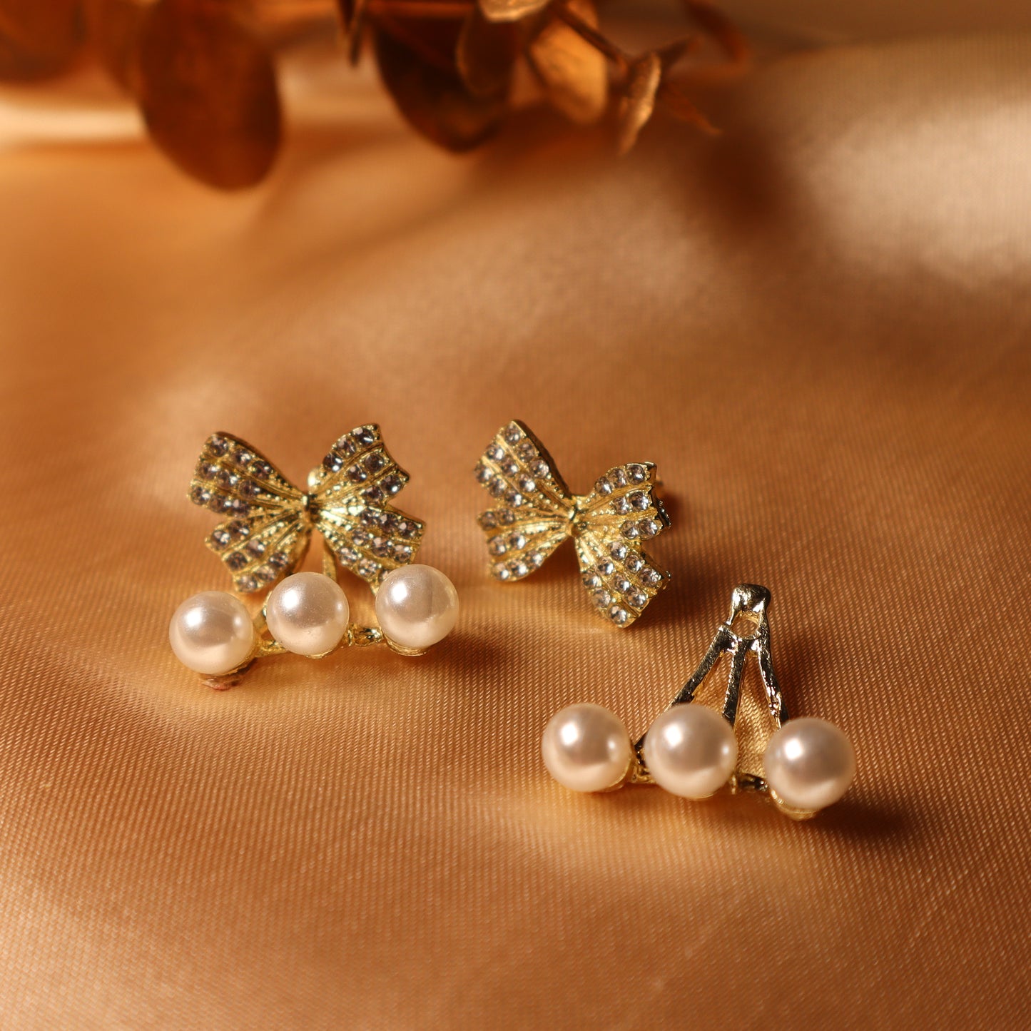 Glistening Pearl Bows Earrings