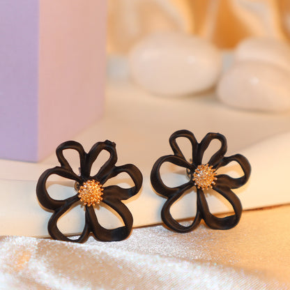 Lady Daisy Stud Earrings