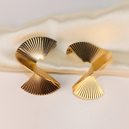 Curves & Twist Gold Earrings